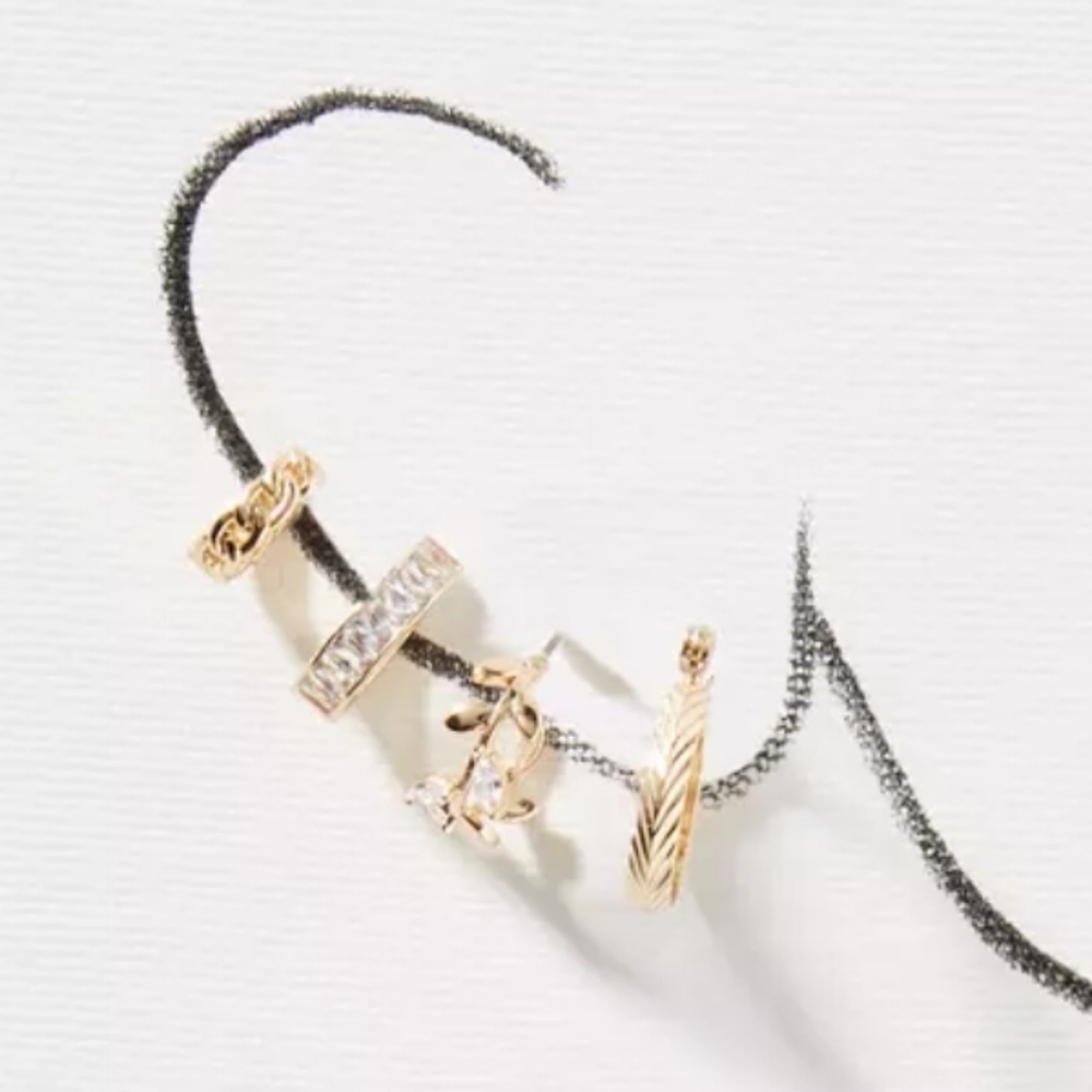 🆕️Anthropologie Noelle Huggie Earrings 4 pairs - Picture 6 of 10